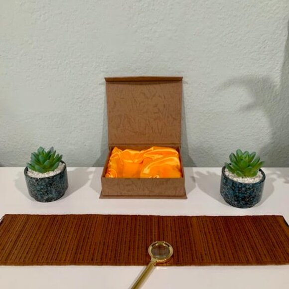 Bamboo Scroll And Magnifying Glass And Beautiful Case - Picture 3 of 5